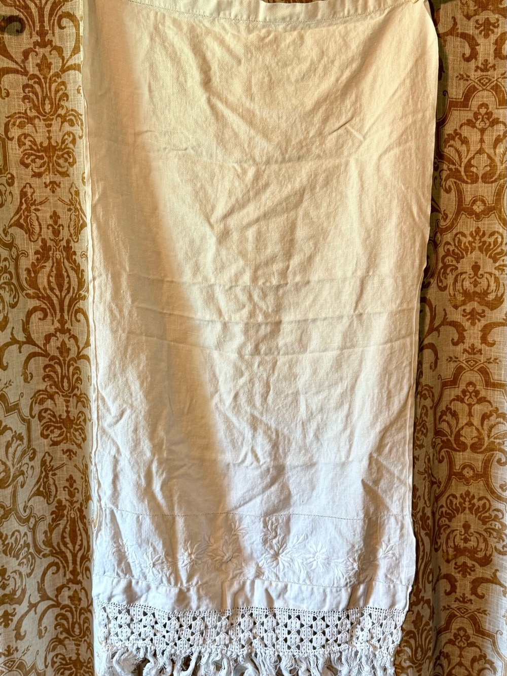 Vintage/Antique Linen Show Towel